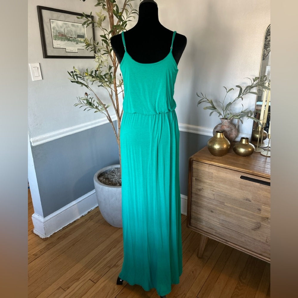 Lush Knit Maxi Dress - Picture 3 of 7